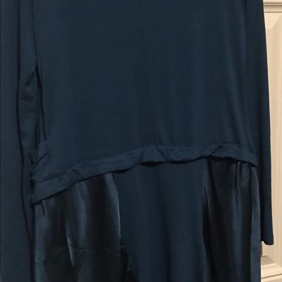 Miilla Uneven Hem Layered Top Size Small - Picture 4 of 4